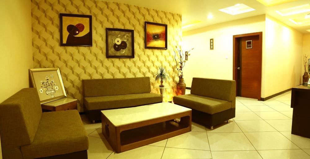 Hotel Shri Khedapati International Dewās Kültér fotó