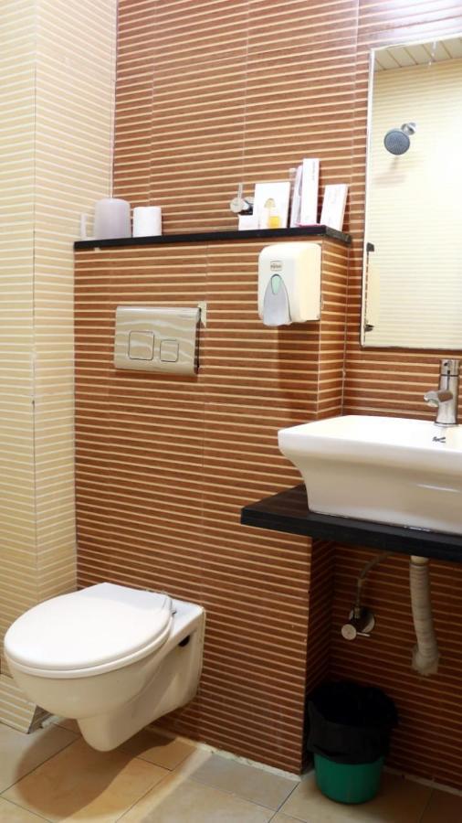 Hotel Shri Khedapati International Dewās Kültér fotó